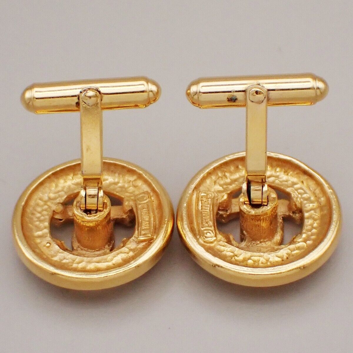 CHANEL CC Logo Round Cufflinks Gold-Plated GHW Accessory 62RL074