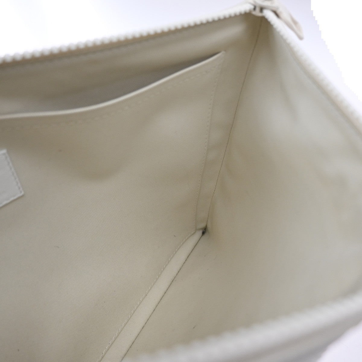 LOUIS VUITTON Pochette A4 Clutch Bag Monogram Taurillon White M67462 16KP544