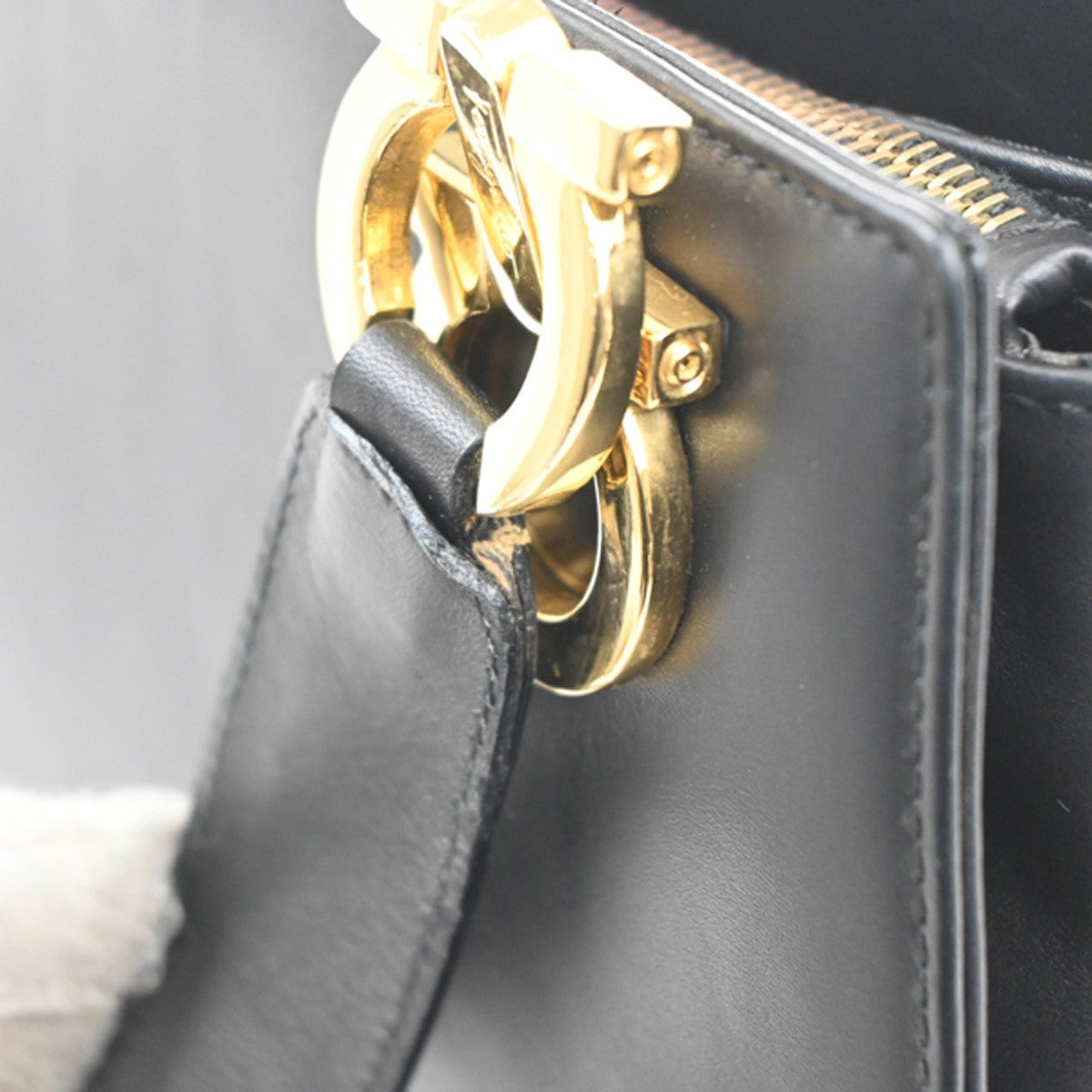 SALVATORE FERRAGAMO Logo Gancini Shoulder Hand Bag Leather GHW Black 30MA179