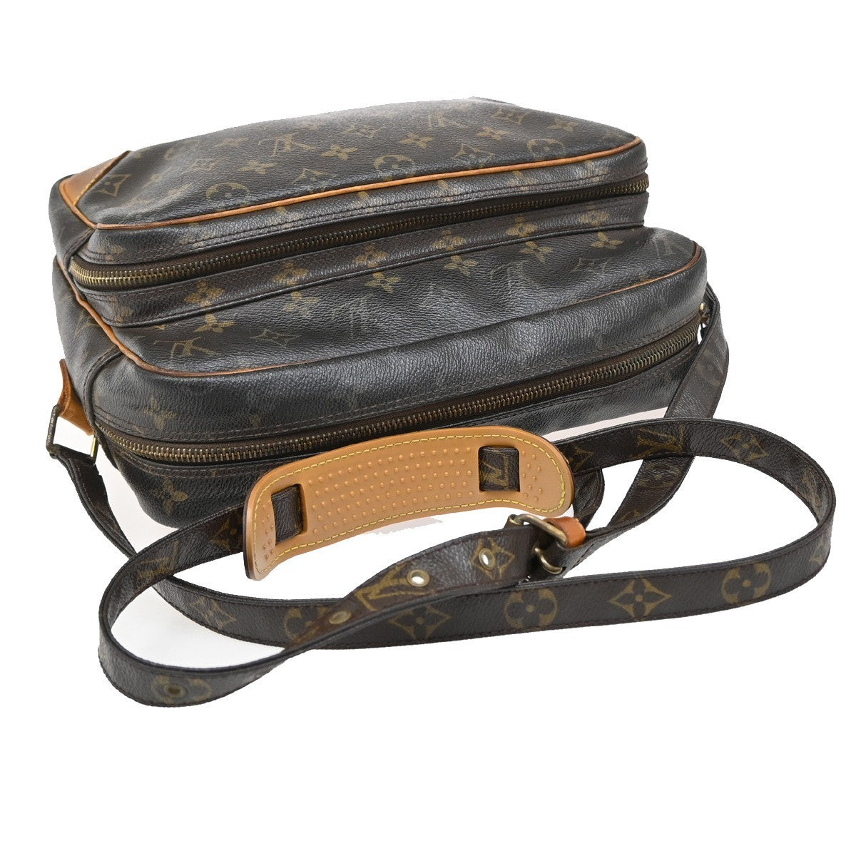 LOUIS VUITTON Nile Crossbody Shoulder Bag Monogram Leather Brown M45244 33FC162