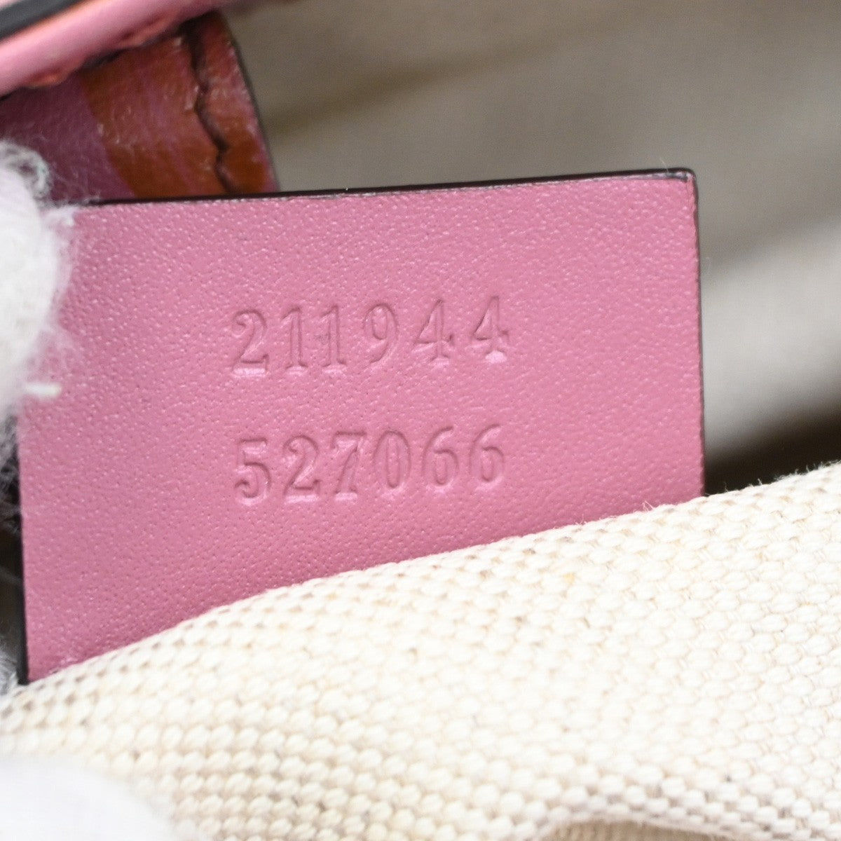 GUCCI GG Pattern Sukey Shoulder Bag Charm Canvas Leather Beige Pink GHW 82DA256