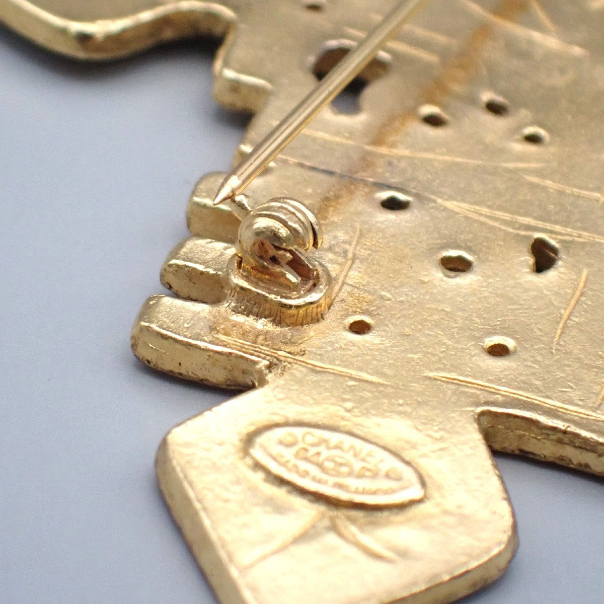 CHANEL CC Logo Pin Brooch 94P Cross Gold GHW France Vintage Accessory 33RL888