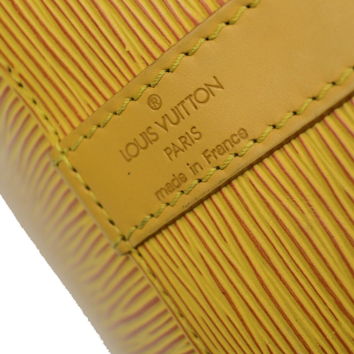 LOUIS VUITTON Petit Noe Drawstring Shoulder Bag Epi Leather YW M44109 34FB354