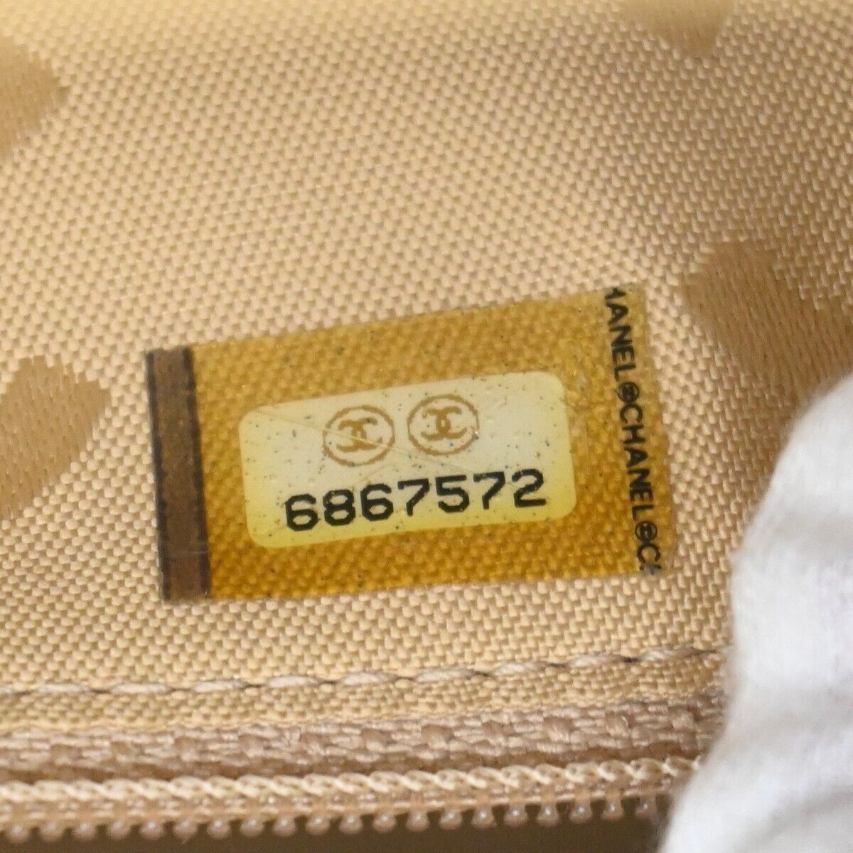 CHANEL CC Logo Matelasse Chain Shoulder Tote Bag Leather Beige GHW 305RJ393