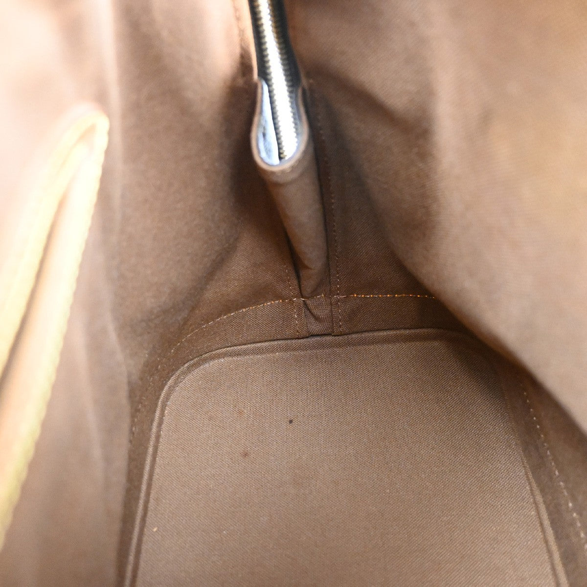 LOUIS VUITTON LV Logo Alma Hand Bag Monogram Leather Brown France M51130 02MA641