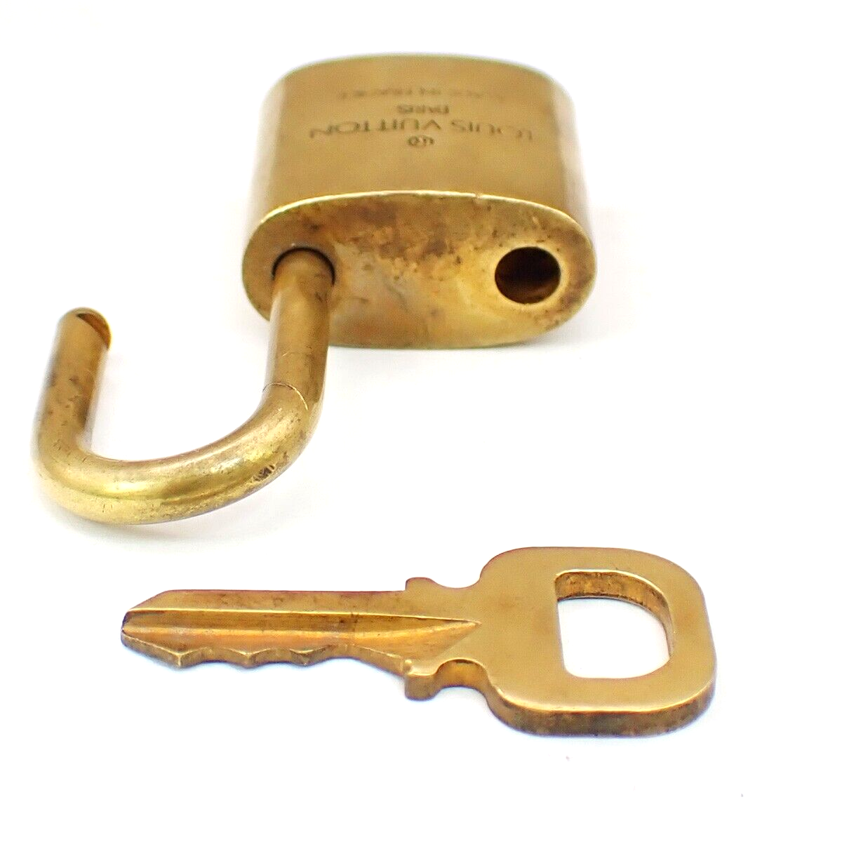 LOUIS VUITTON LV 10 Set  Padlock Key Bag Charm Cadena Gold Plated France 80YF809