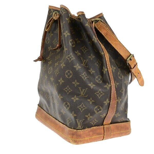 LOUIS VUITTON Noe GM Drawstring Shoulder Bag Monogram Leather BN M42224 04ED362