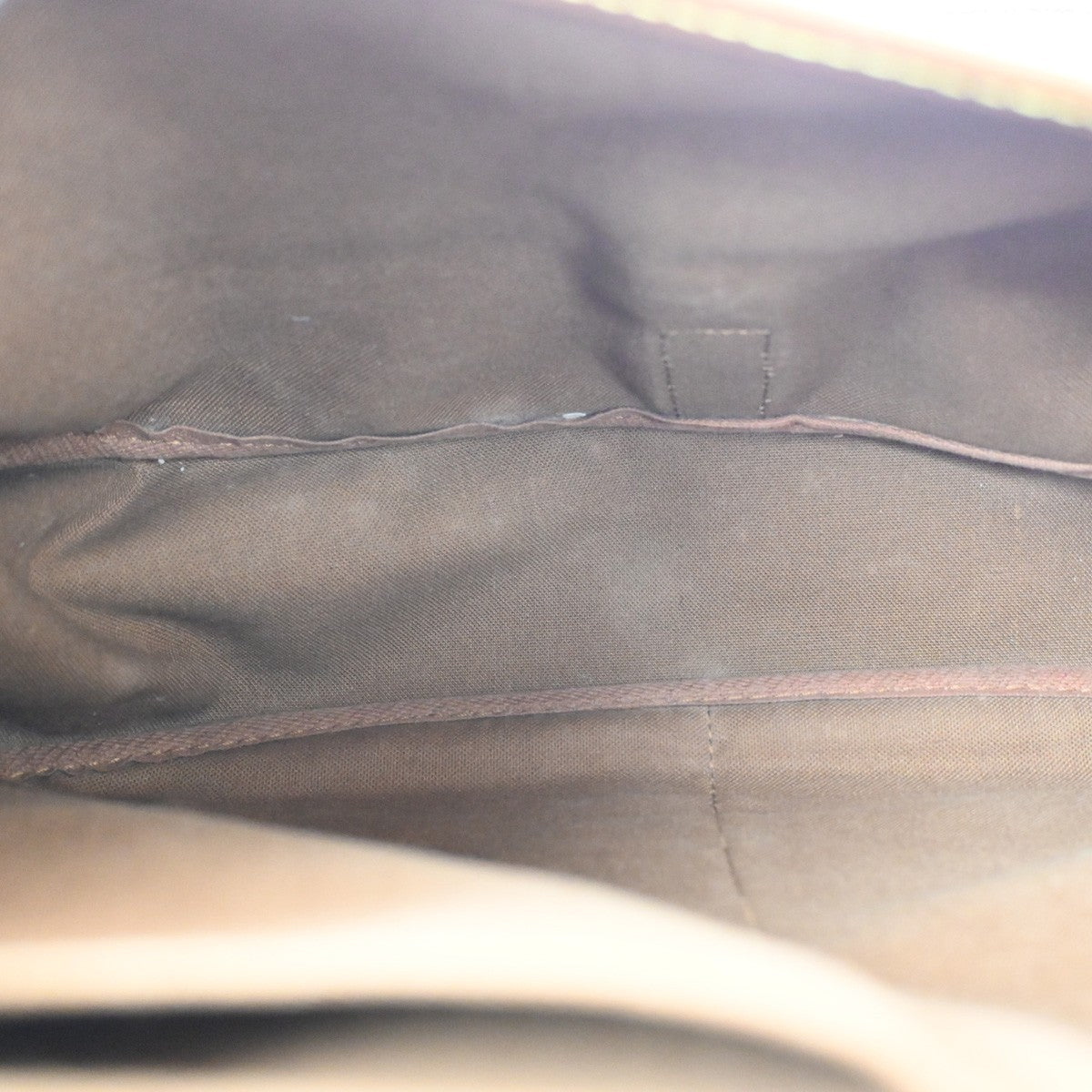 LOUIS VUITTON Saumur 35 Shoulder Bag Monogram Leather BN France M42254 86TA549