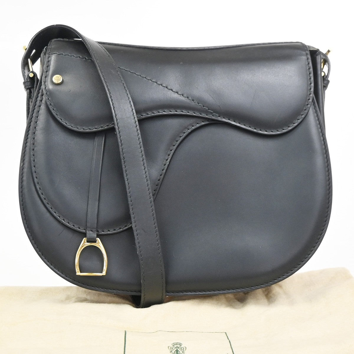 GUCCI Stirrup Saddle Flap Shoulder Bag Leather Italy Black GHW 62CA794