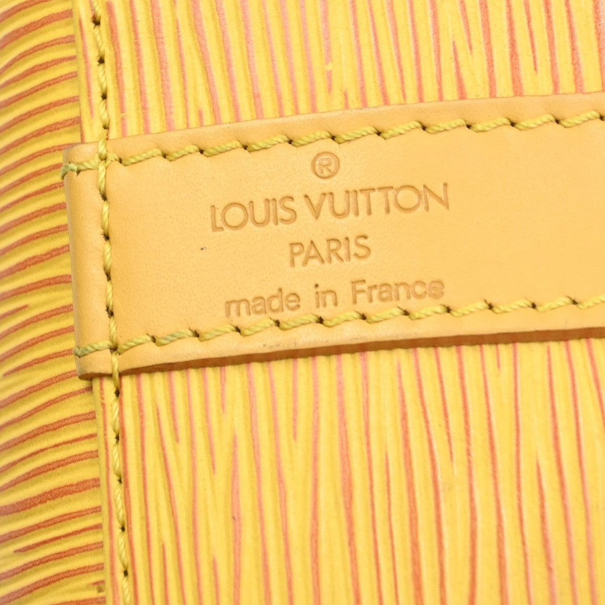 LOUIS VUITTON Petit Noe Drawstring Shoulder Bag Epi Leather YW M44107 34KB586