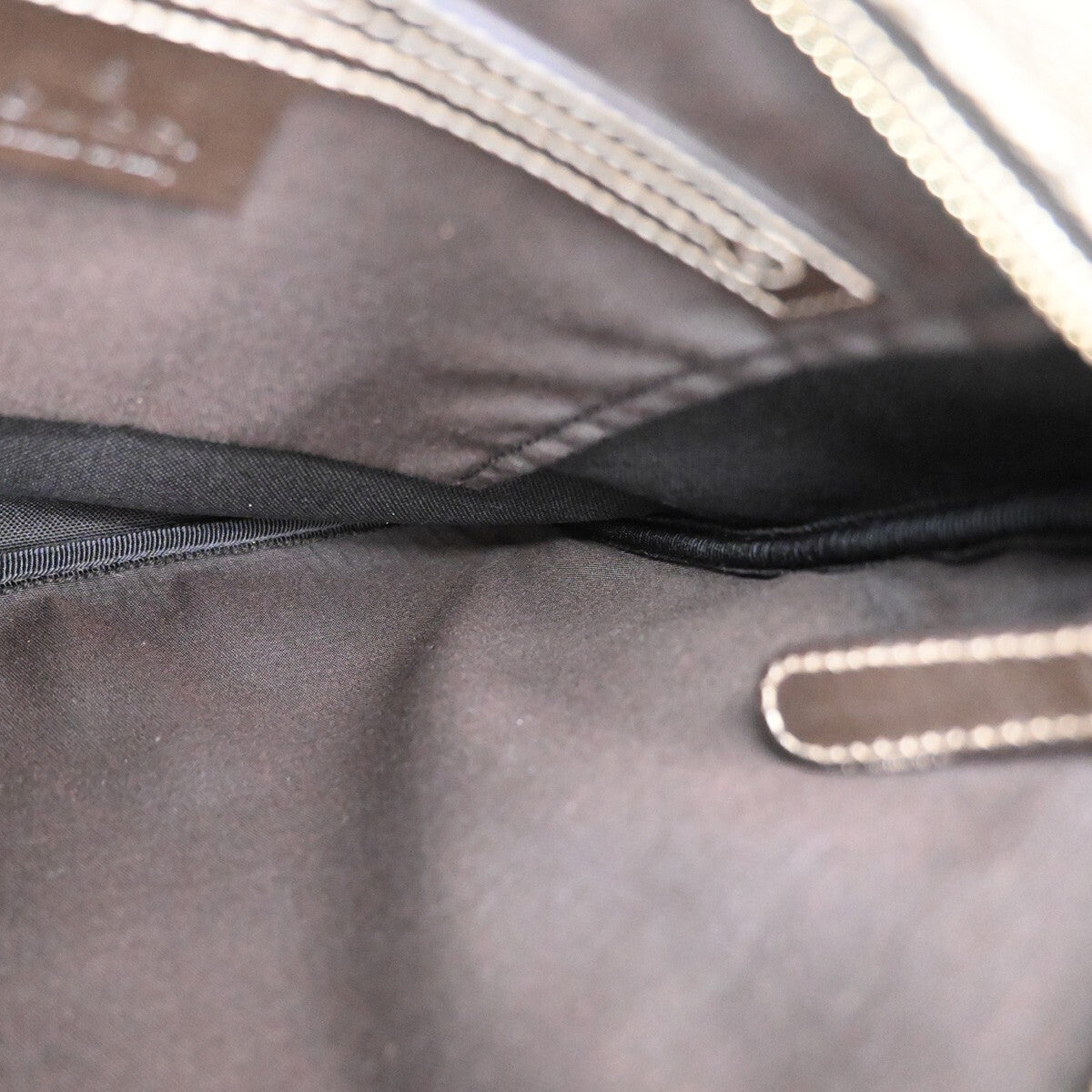 GUCCI Logo GG Pattern Shoulder Bag PVC Leather Canvas Brown GHW Italy 16FB606