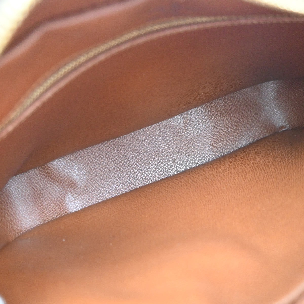 LOUIS VUITTON Nile Crossbody Shoulder Bag Monogram Leather Brown M45244 77YJ009
