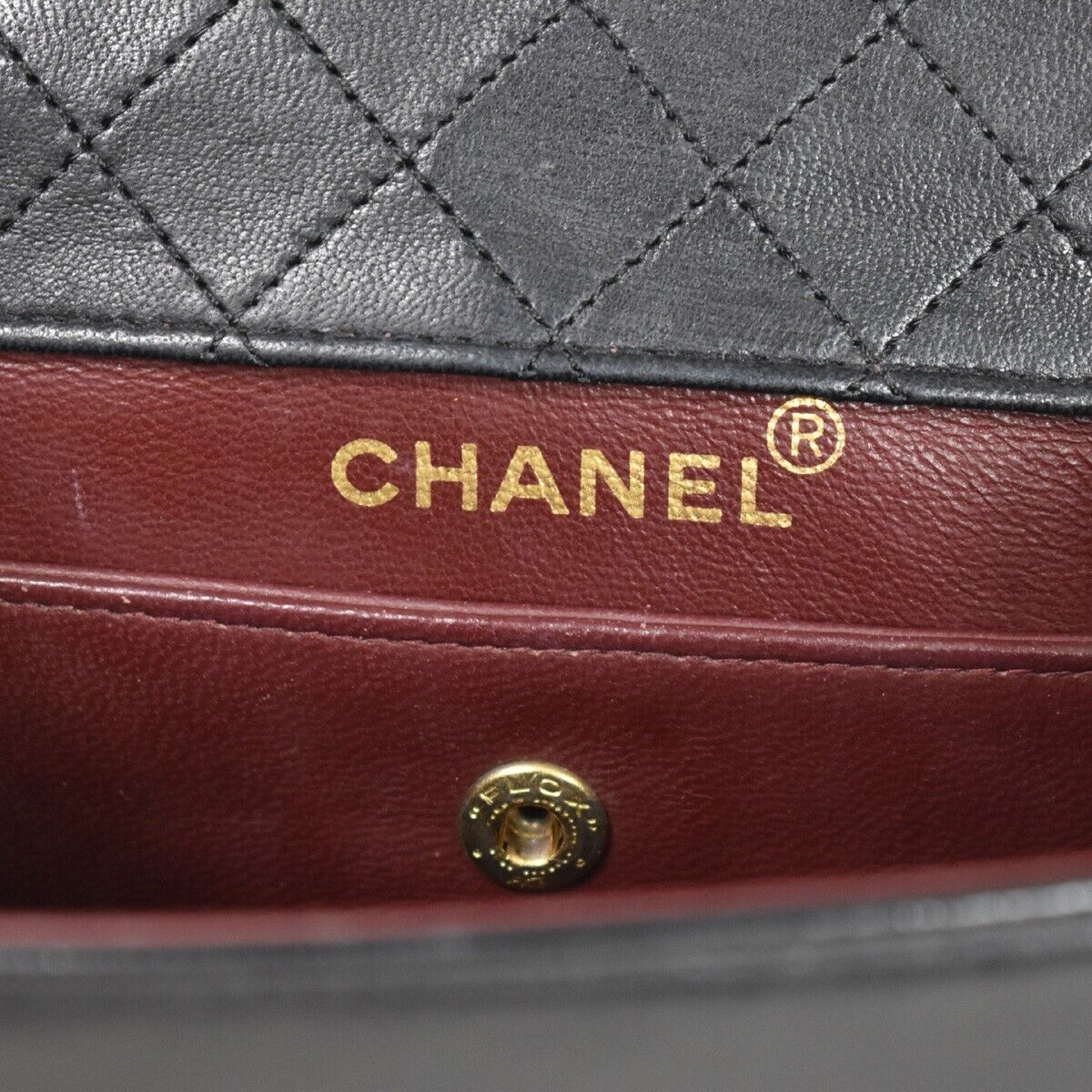 CHANEL CC Matelasse Chain Shoulder Bag Pouch Leather Black GHW Vintage 382RH612