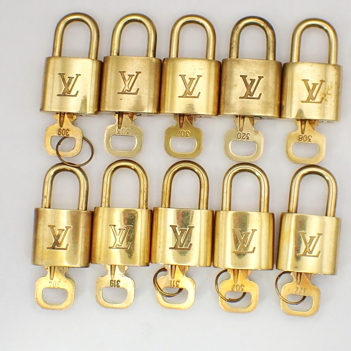 LOUIS VUITTON LV 10 Set  Padlock Key Bag Charm Cadena Gold Plated France 37YF816