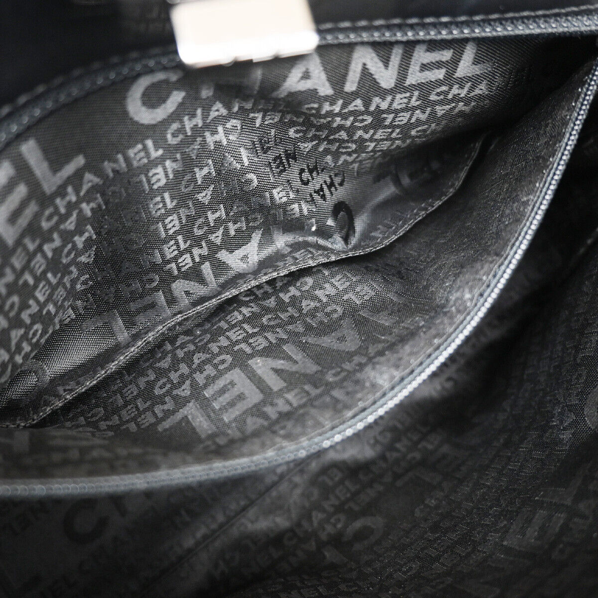 CHANEL Logo 2.55 Chain Shoulder Bag Patent Leather Black SHW 691RJ755
