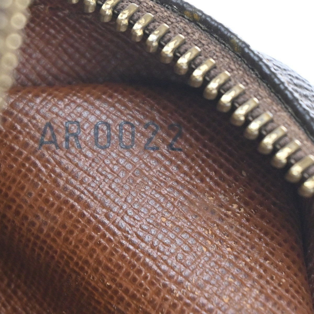 LOUIS VUITTON Amazon Crossbody Shoulder Bag Monogram Leather BN M45236 73MA314