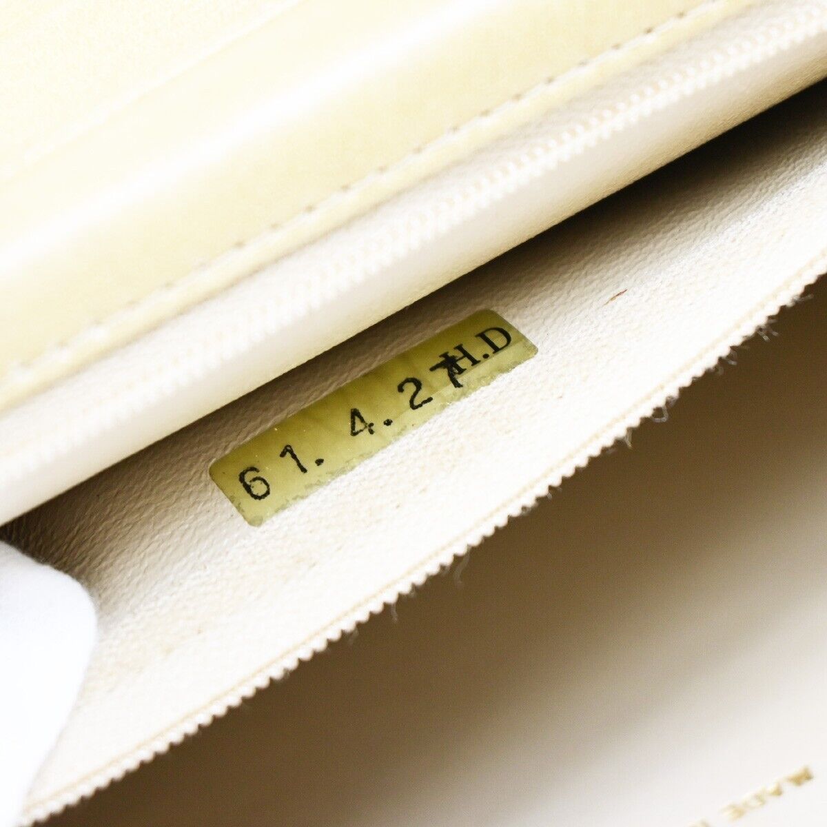 CHANEL CC Logo Chain Shoulder Bag Leather Beige GHW France Vintage 605EB035