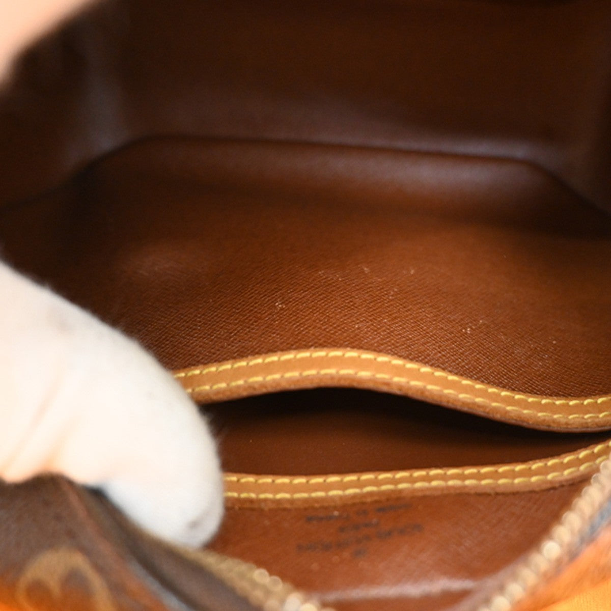 LOUIS VUITTON Blois Crossbody Shoulder Bag Monogram Leather Brown M51221 77SA029