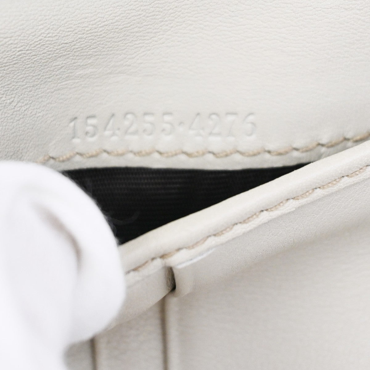 GUCCI GG Pattern Abbey Guccissima Bifold Wallet Leather Beige GHW Italy  05KD083