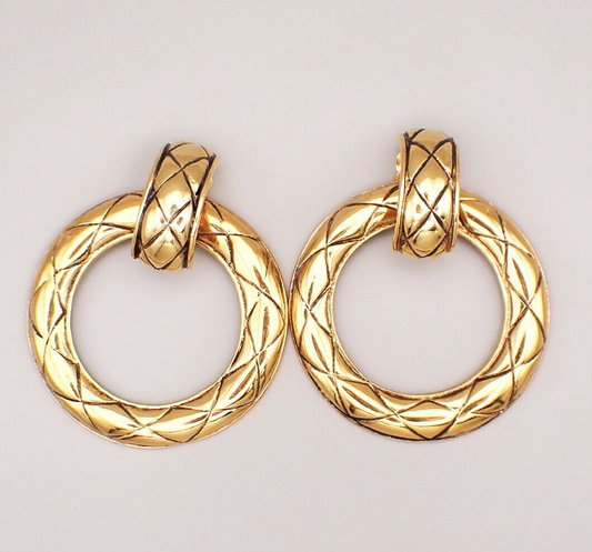 CHANEL Quilted Hoop Earrings Large Clip-On Gold GHW France Vintage 34YG567