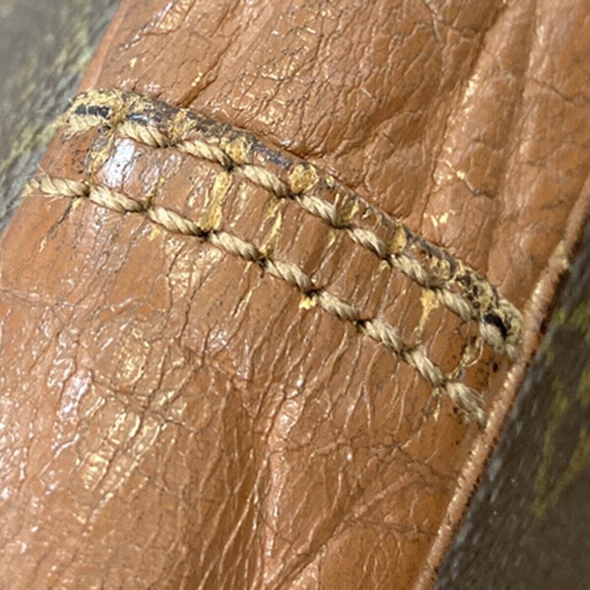 LOUIS VUITTON LV Logo Clutch Hand Bag Monogram Leather Brown france 01EC999