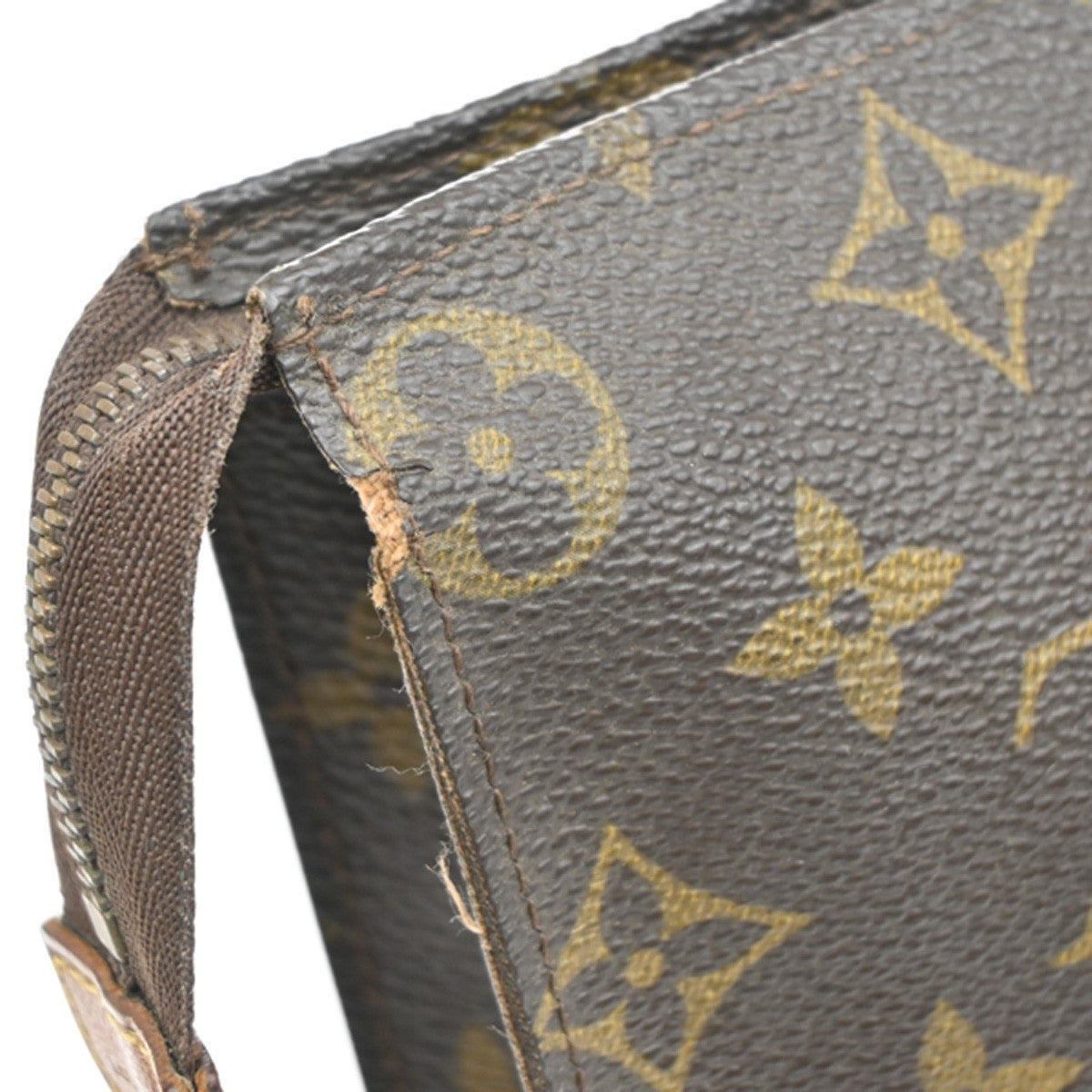 LOUIS VUITTON Poche Toilette 26 Clutch Pouch Bag Monogram Leather M47542 02SA021
