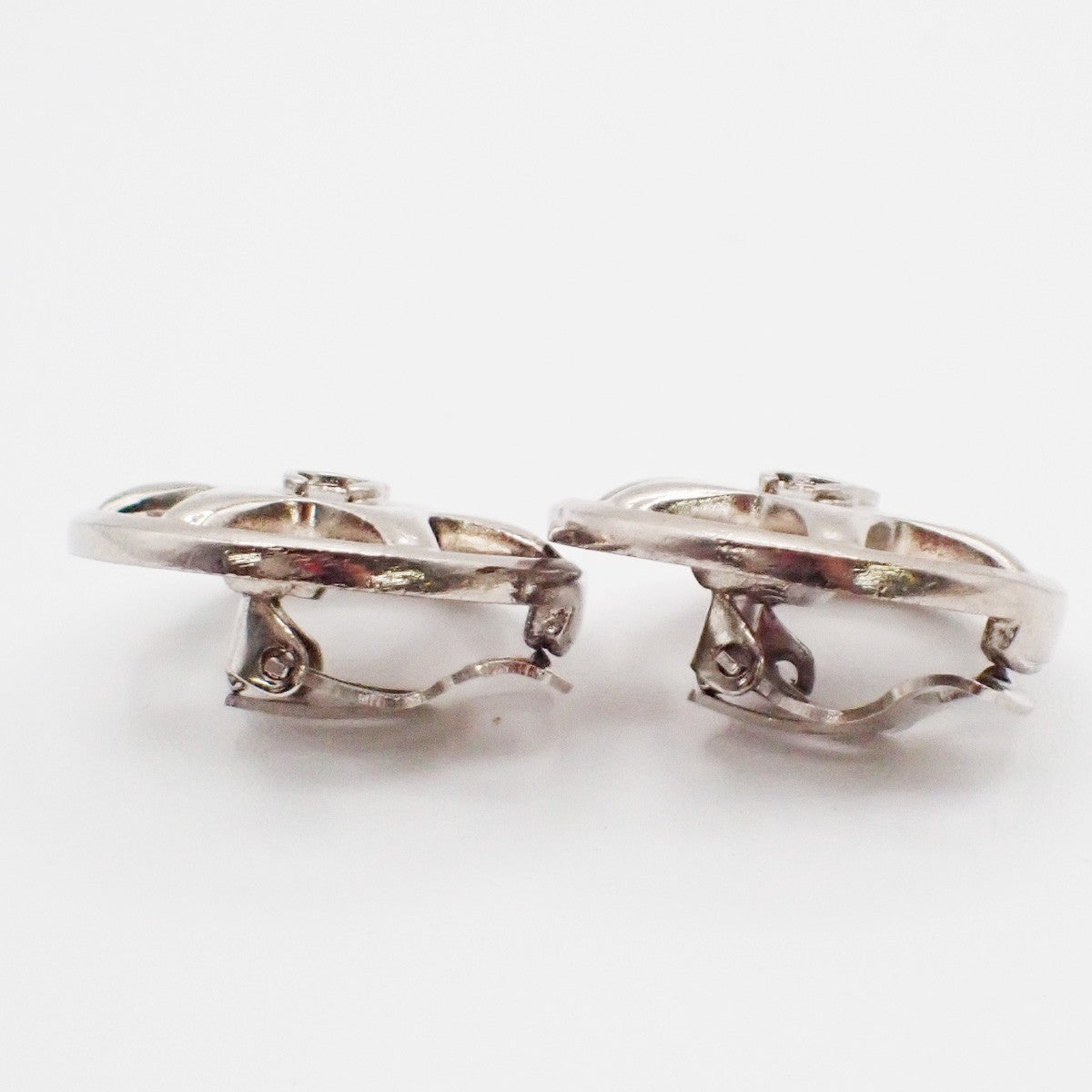 CHANEL Hexagram CC Logo Round Button Earrings 97A Clip-On Silver Vintage 31RL905