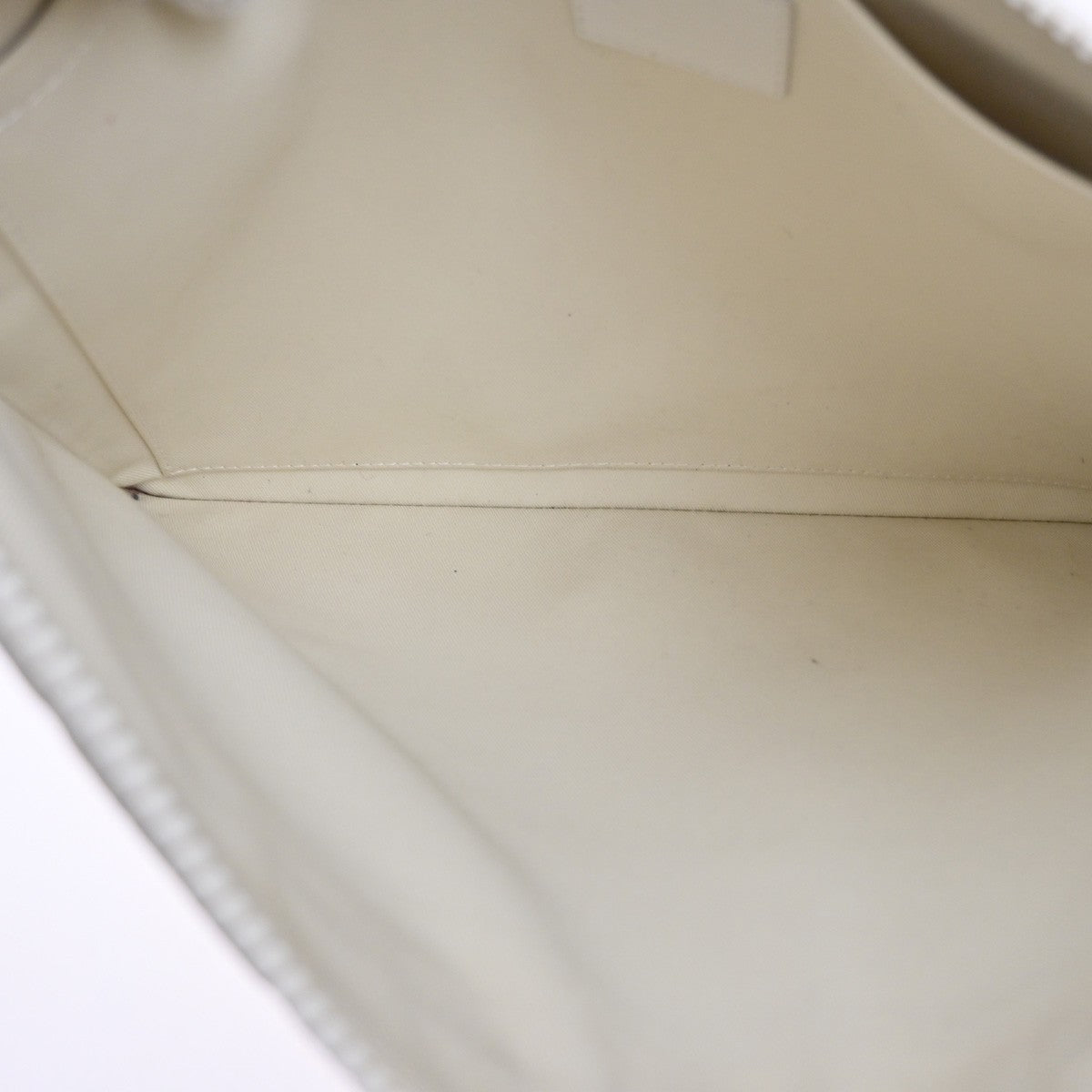 LOUIS VUITTON Pochette A4 Clutch Bag Monogram Taurillon White M67462 16KP544