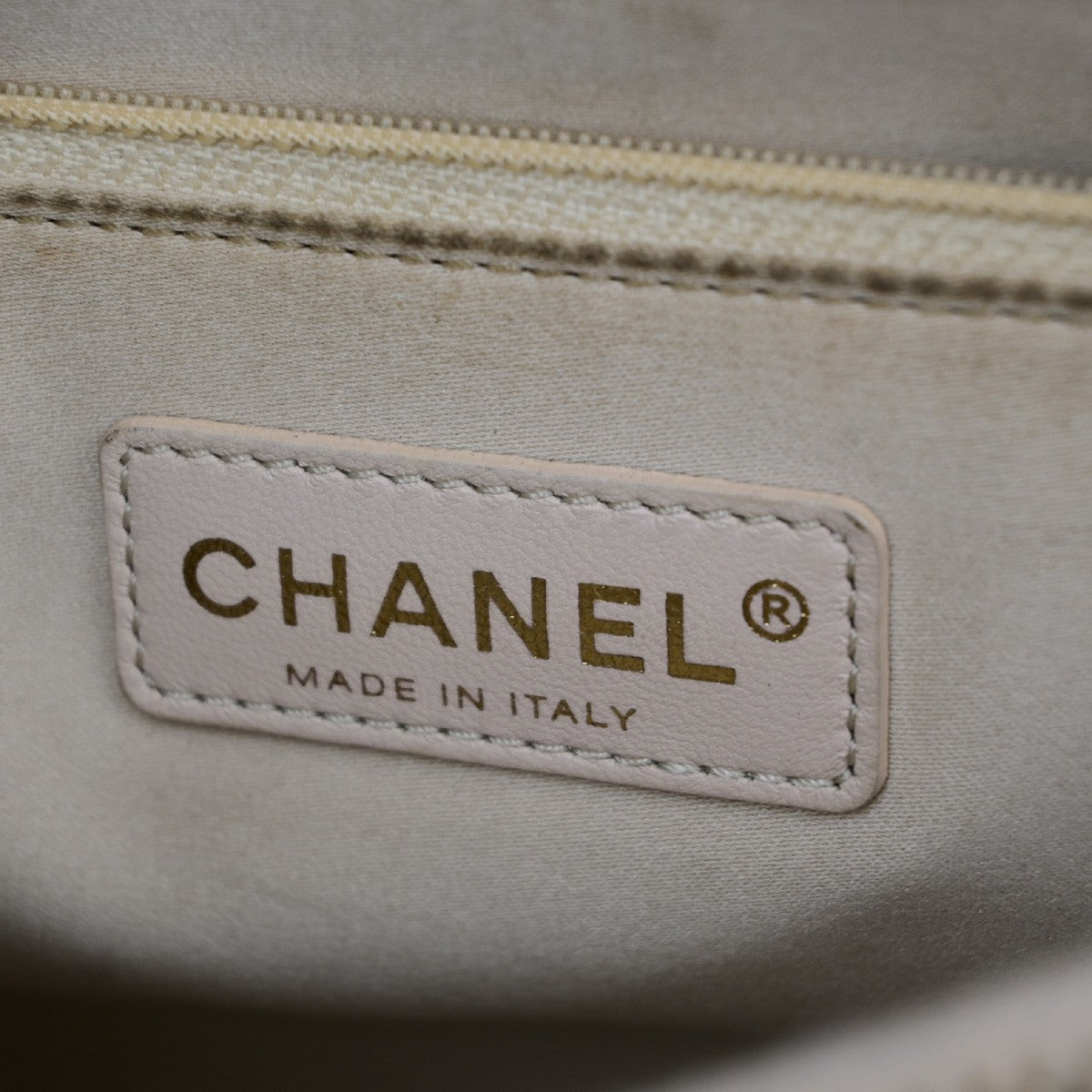 CHANEL CC GST Chain Shoulder Bag Grained Calfskin Leather Beige GHW 652RL053