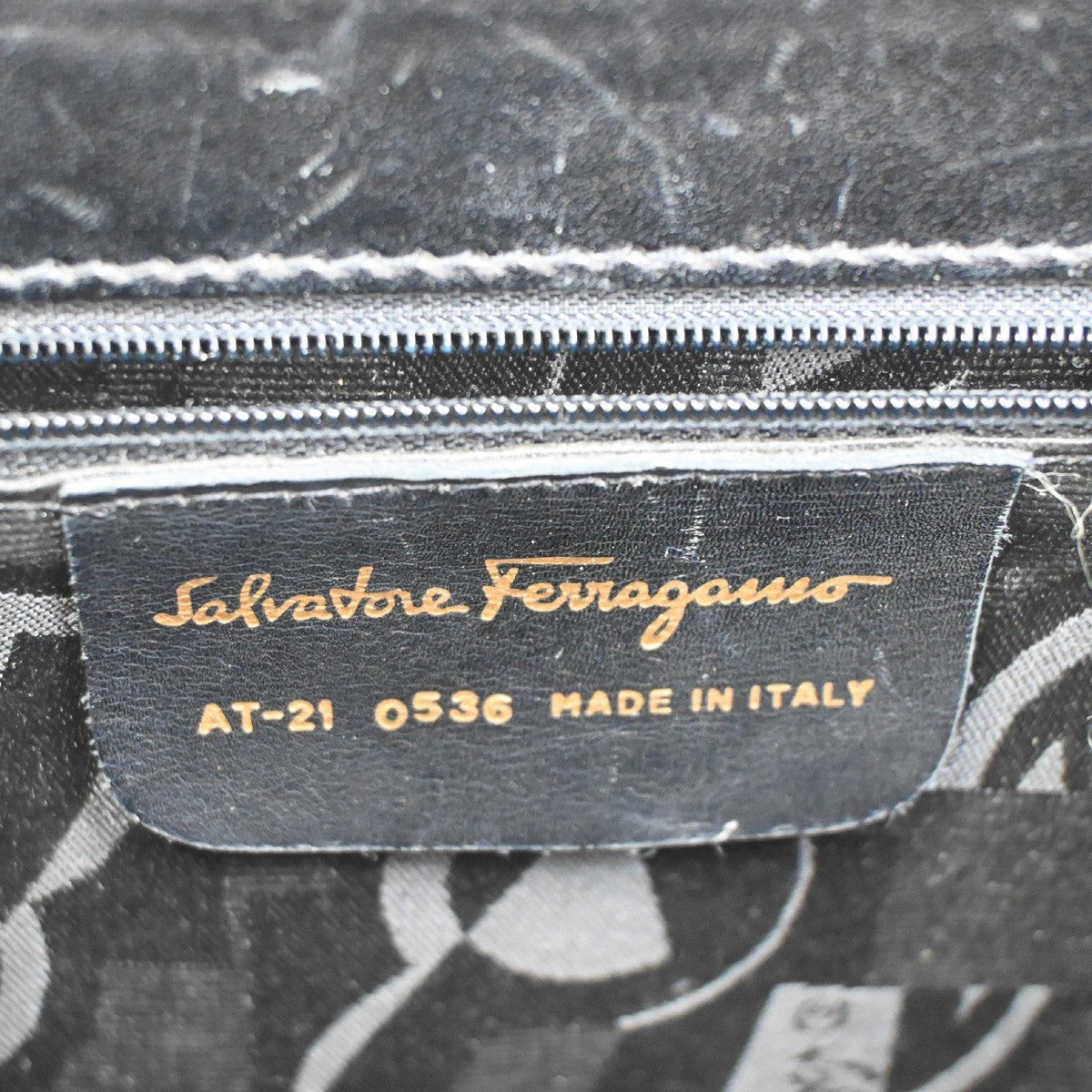 SALVATORE FERRAGAMO Gancini Hand Bag Leather Black GHW 38ZA214