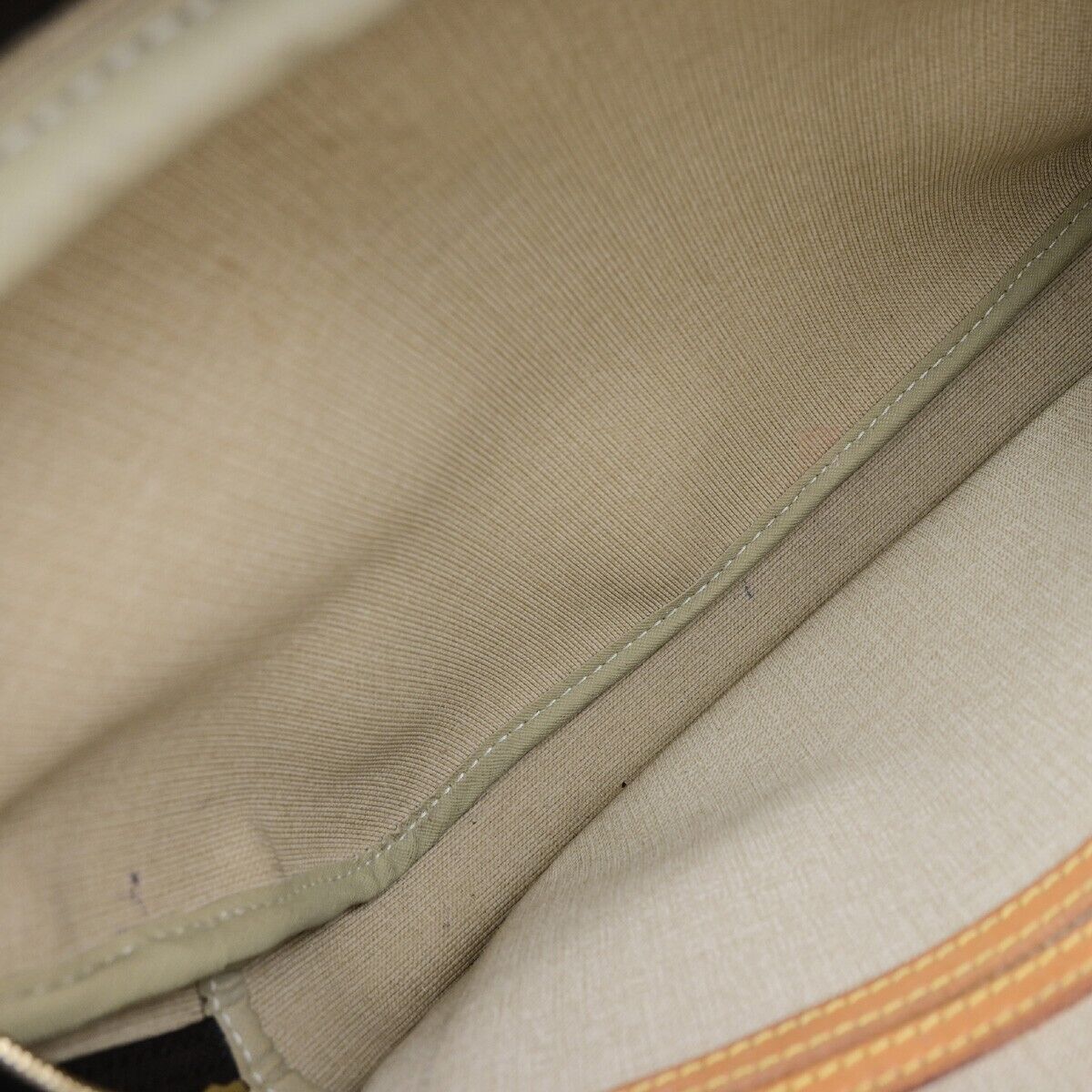 LOUIS VUITTON Reporter PM Crossbody Shoulder Bag Monogram Leather M45254 17ED015