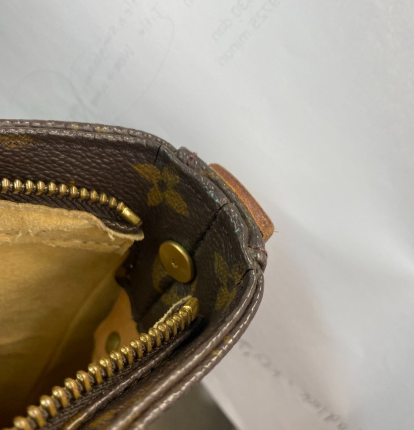 LOUIS VUITTON Logo Looping GM Shoulder Bag Monogram Leather Brown M51145 87KC187