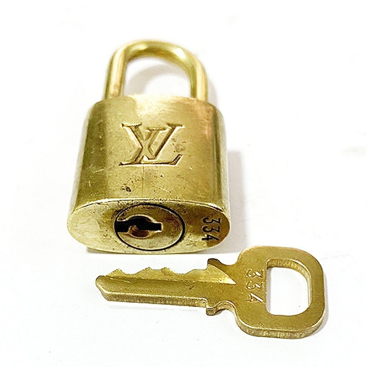 LOUIS VUITTON LV 10 SET PADLOCK KEY CHARM CADENA GOLD-PLATED FRANCE 35MT004