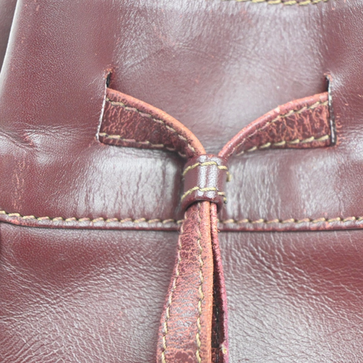CARTIER Logo Must Line Shoulder Bag Leather Red Burgundy GHW Spain 04KC591