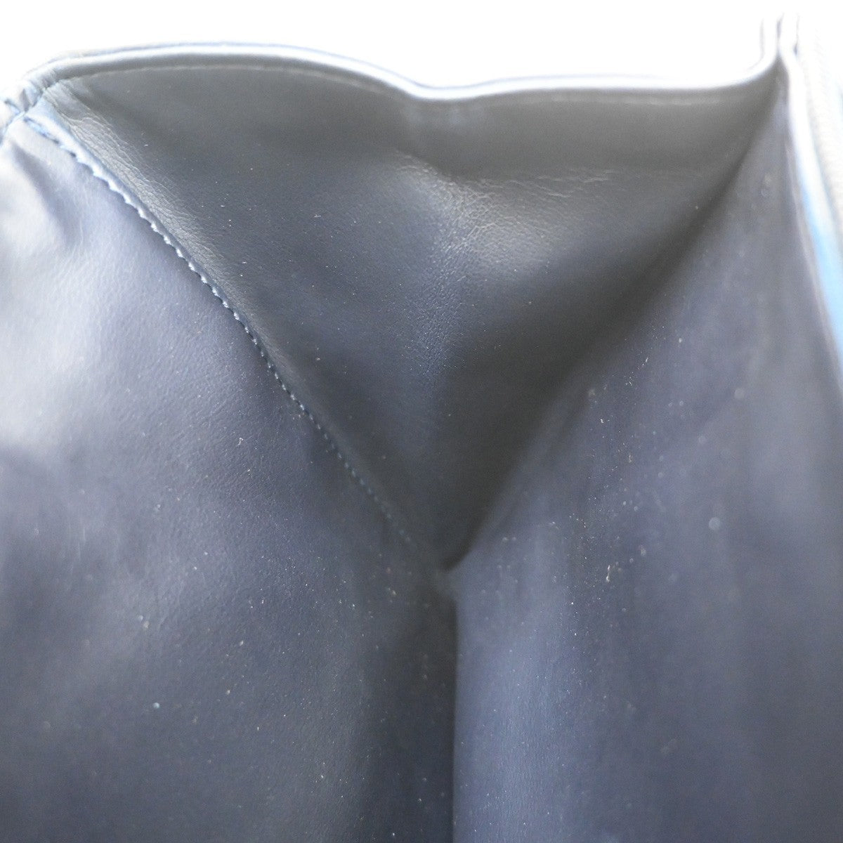 BALLY Logo Flap Shoulder Bag Quilted Leather Navy Blue GHW Italy 09MA548