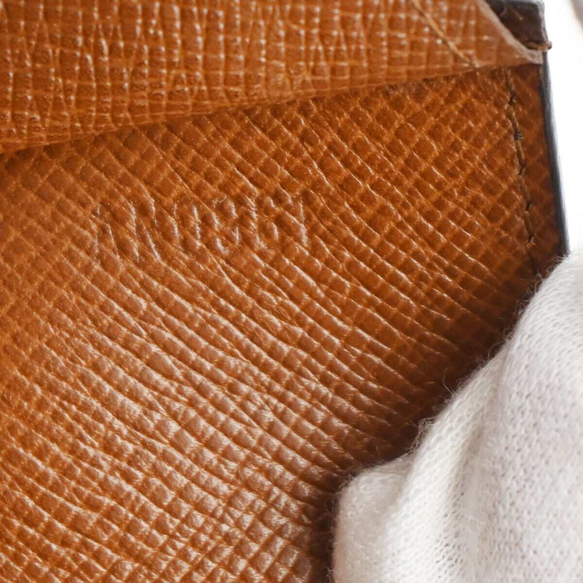 LOUIS VUITTON Porte Monnaie Credit Bifold Wallet Monogram Leather M61724 02YE304