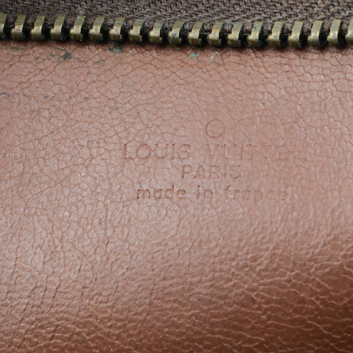 LOUIS VUITTON Poche Toilette 26 Clutch Hand Bag Monogram Leather M47542 05SJ536