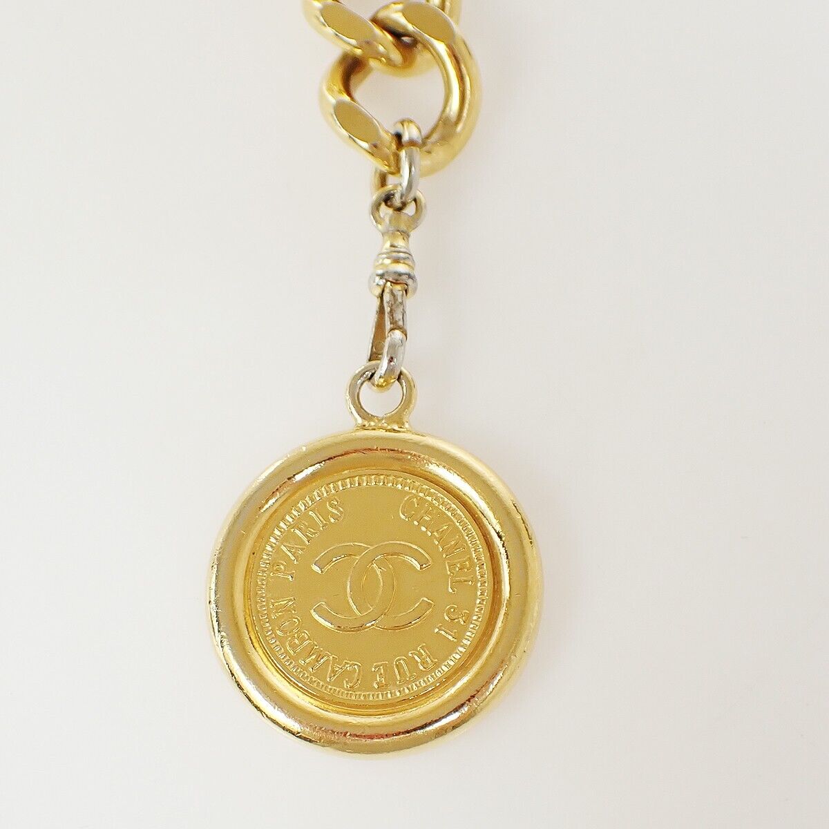 CHANEL CC Logo Medallion Charm Chain Belt Gold GHW Accessory 95RK026