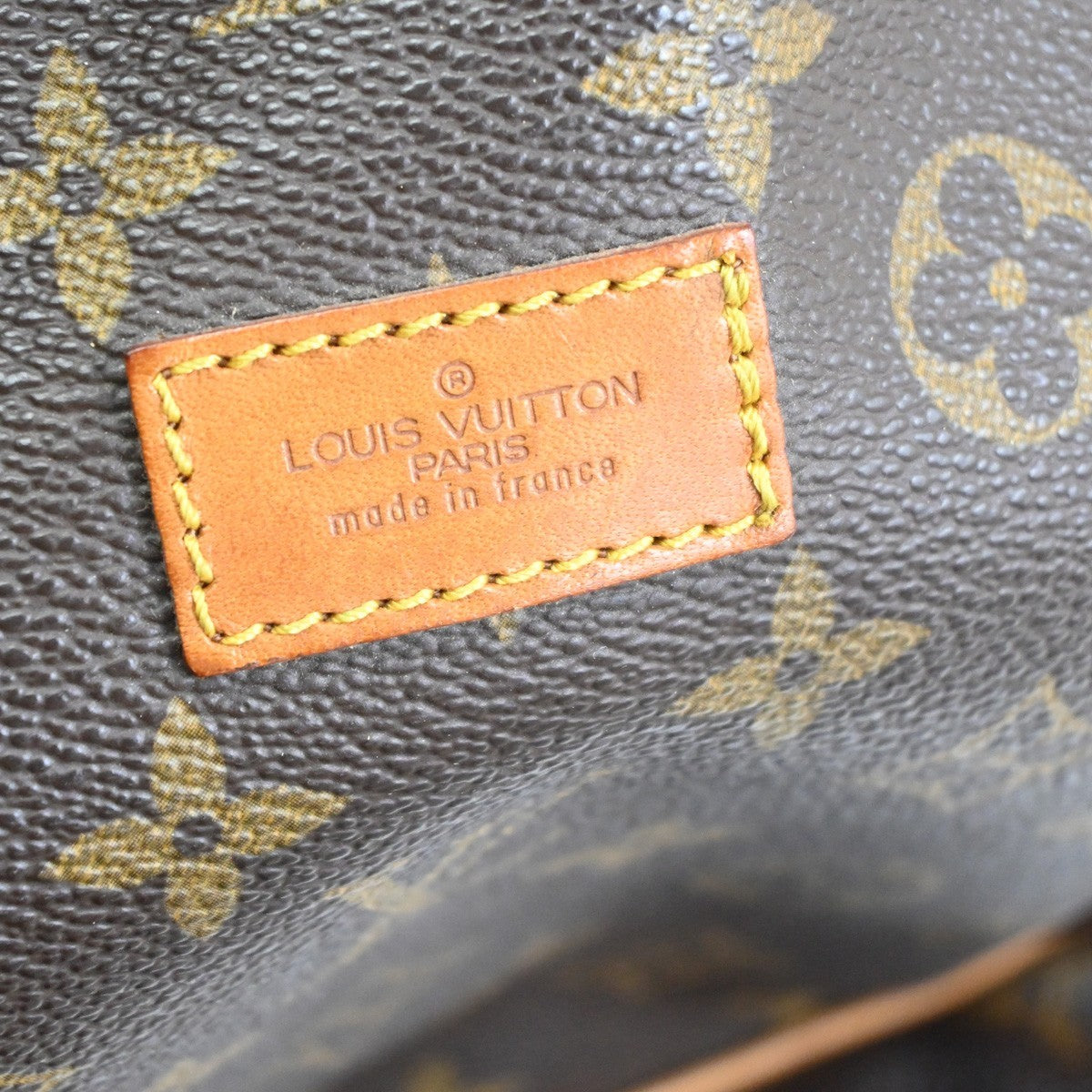 LOUIS VUITTON Logo Saumur 43 Shoulder Bag Monogram Leather Brown M42252 72CA926