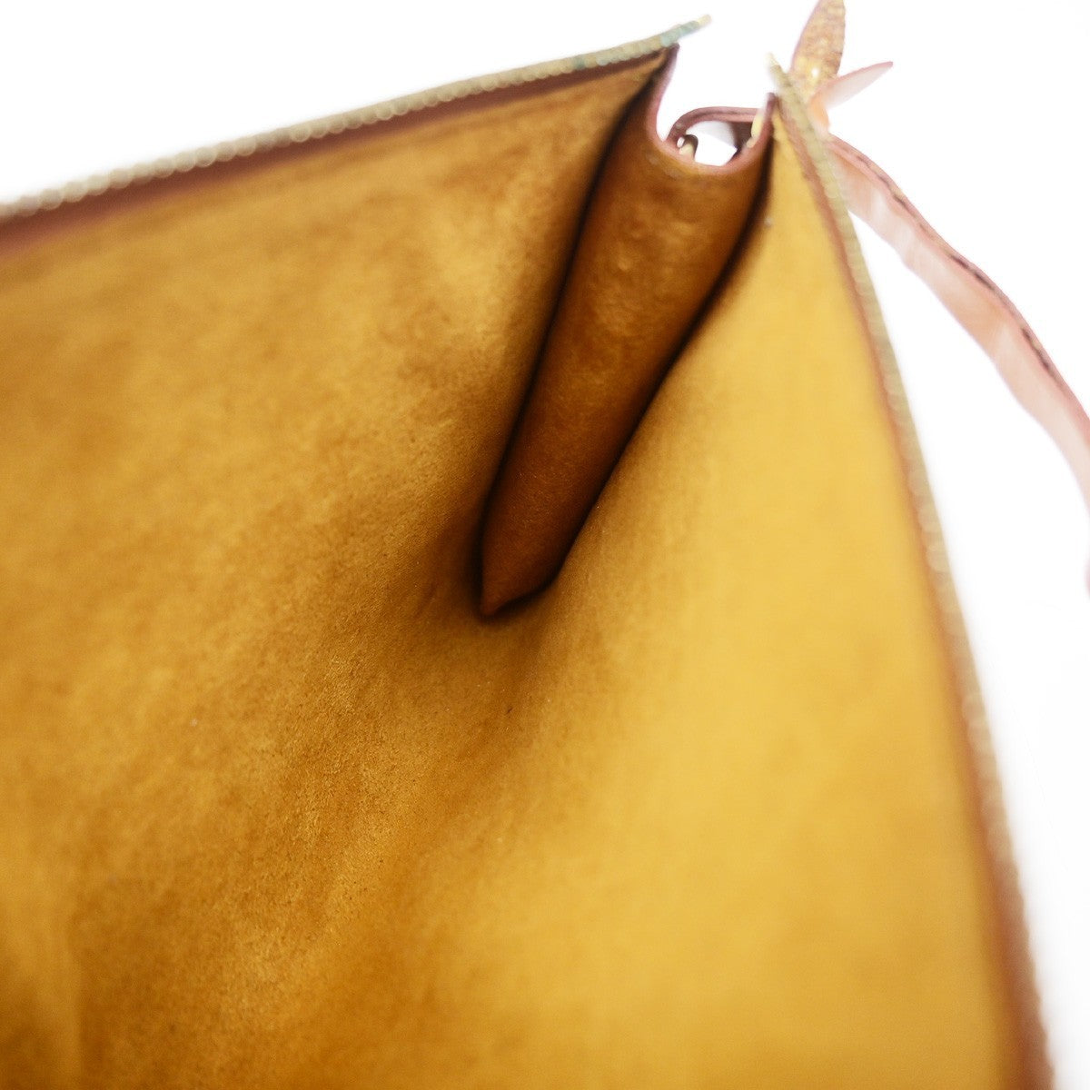 LOUIS VUITTON Pochette Accessoires Hand Bag Epi Leather BN France M52948 35MA706