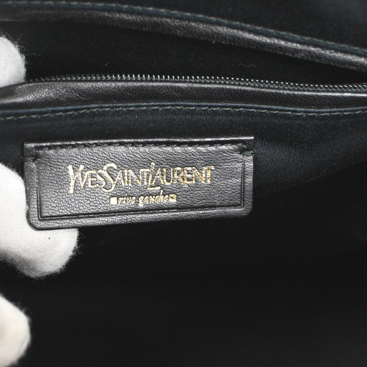 YVES SAINT LAURENT Medium Muse Shoulder Bag Patent Leather Black GHW 71TA627