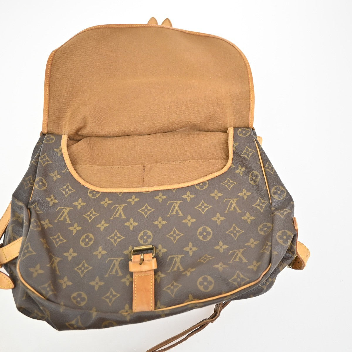 LOUIS VUITTON Saumur 35 Shoulder Bag Monogram Leather BN France M42254 82KC742