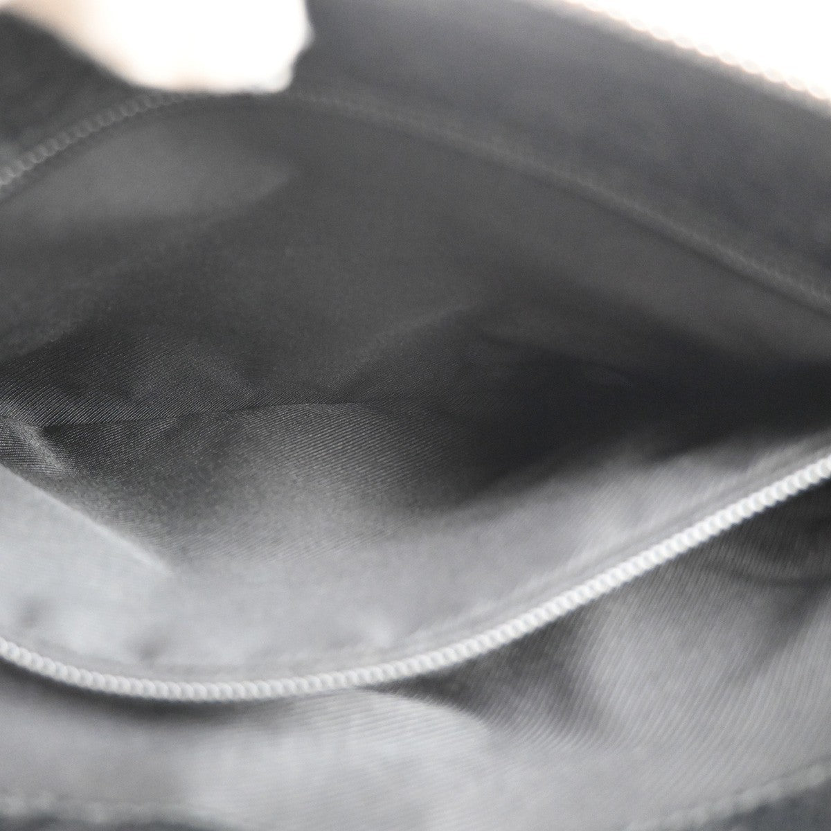 GUCCI Logo GG Pattern Shoulder Bag Canvas Leather Black SHW Italy 35MA141