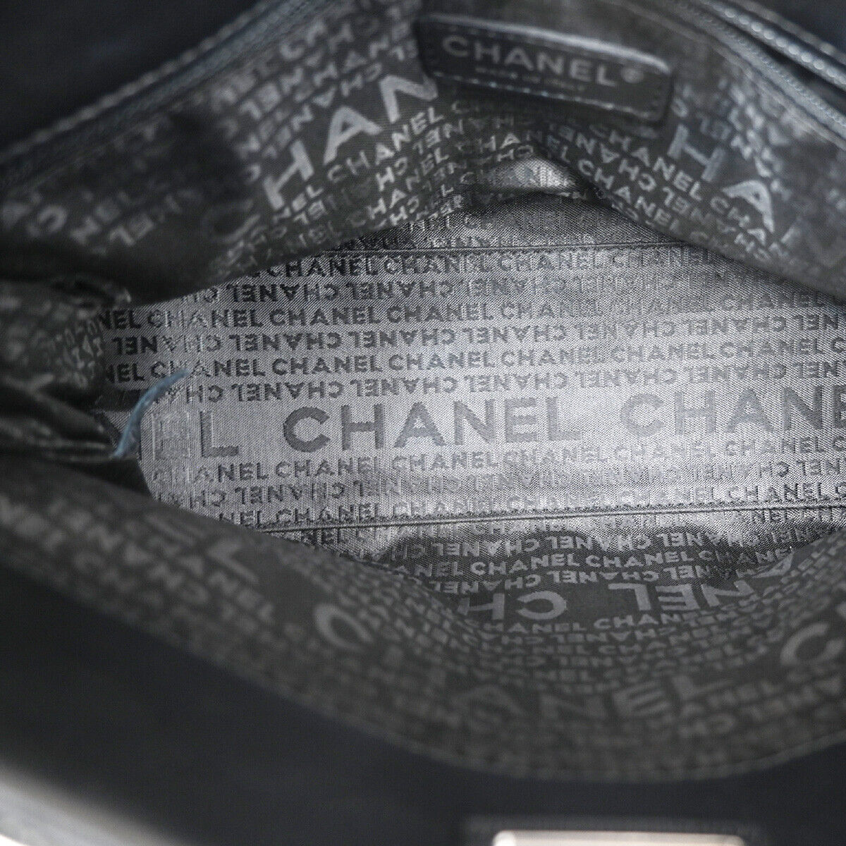 CHANEL Logo 2.55 Chain Shoulder Bag Patent Leather Black SHW 691RJ755