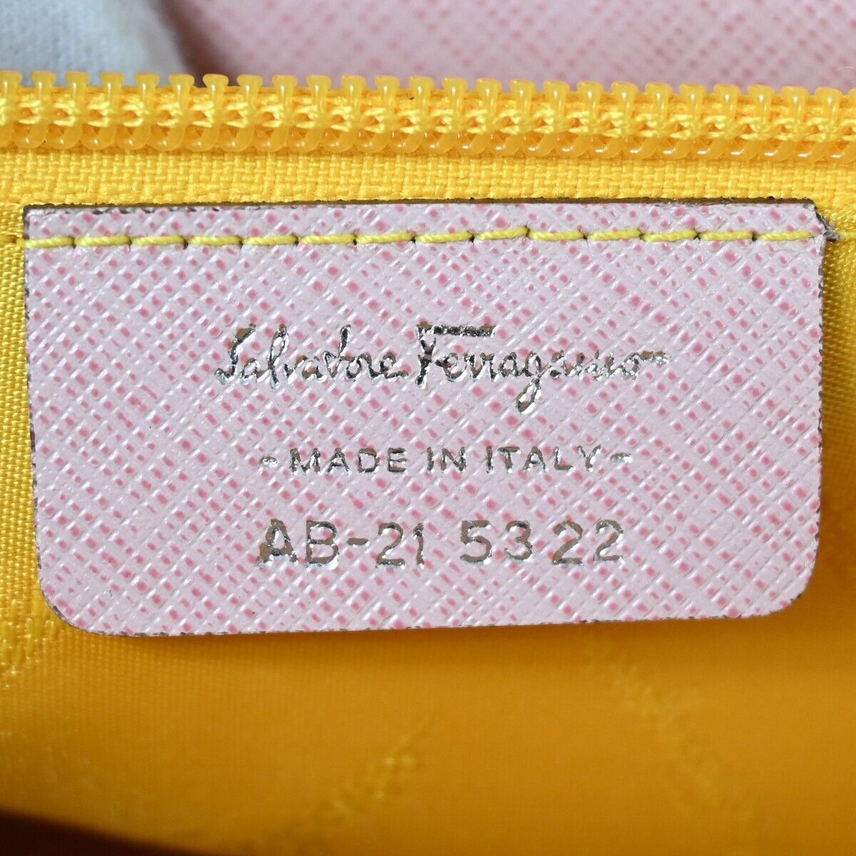 SALVATORE FERRAGAMO Gancini Hand Bag Leather Pink Silver Made in Italy 62HB105