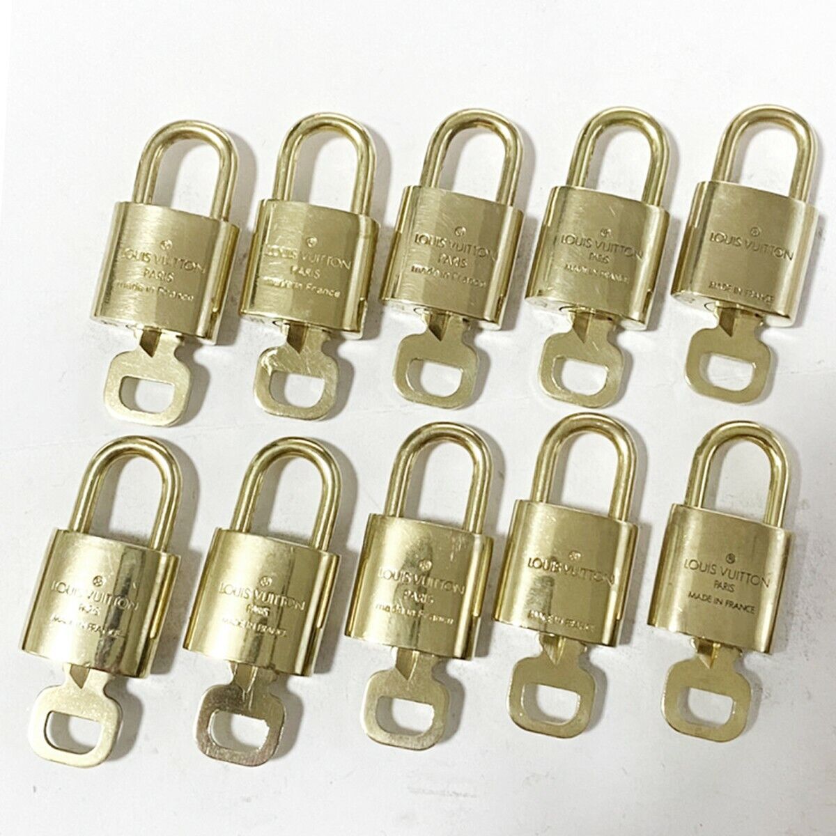 LOUIS VUITTON LV 10 SET PADLOCK KEY BAG CHARM CADENA GOLD-PLATED FRANCE 35MT270
