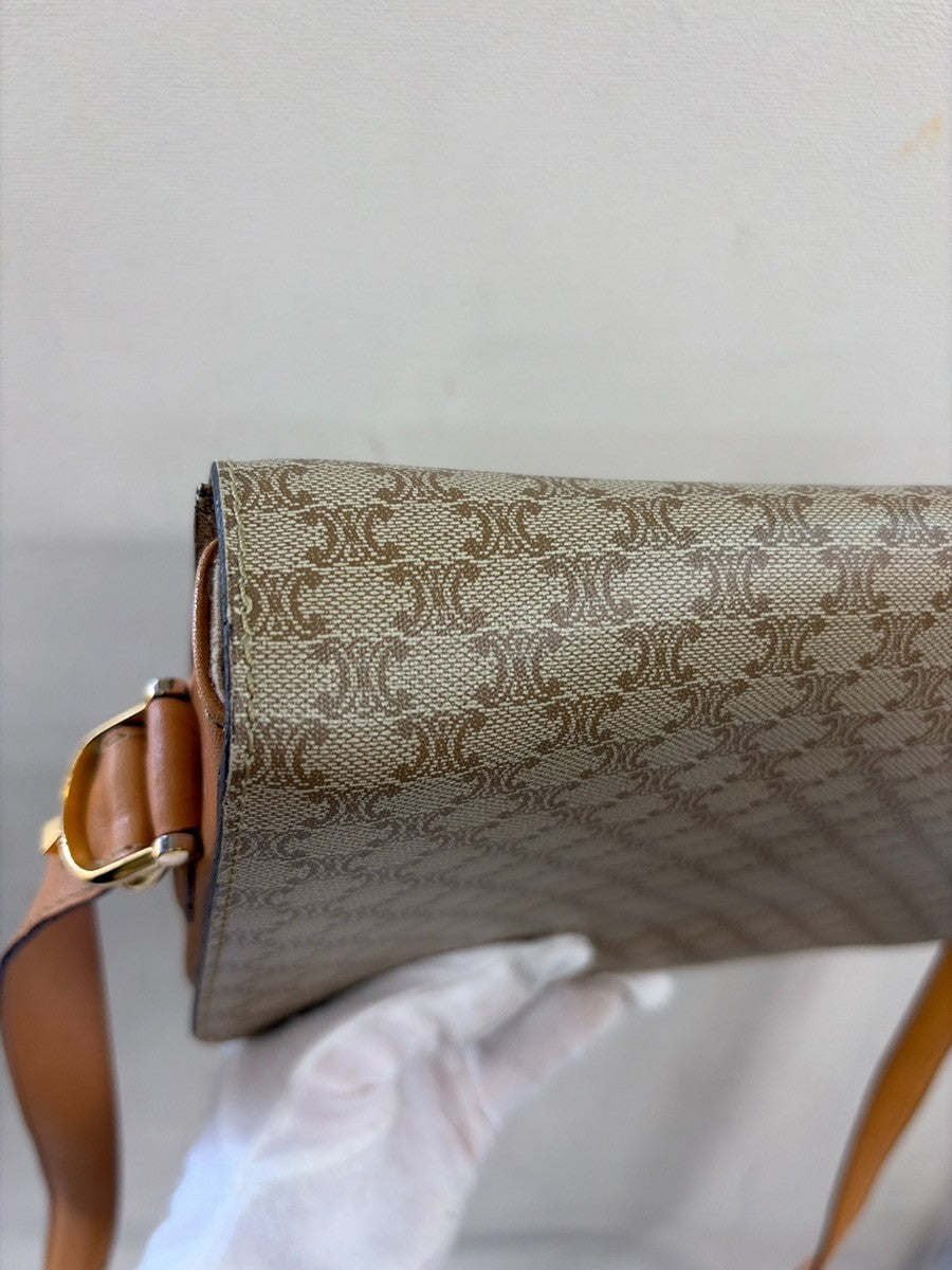 CELINE Logo Horse Carriage Macadam Shoulder Bag PVC Leather Beige GHW 30KC949