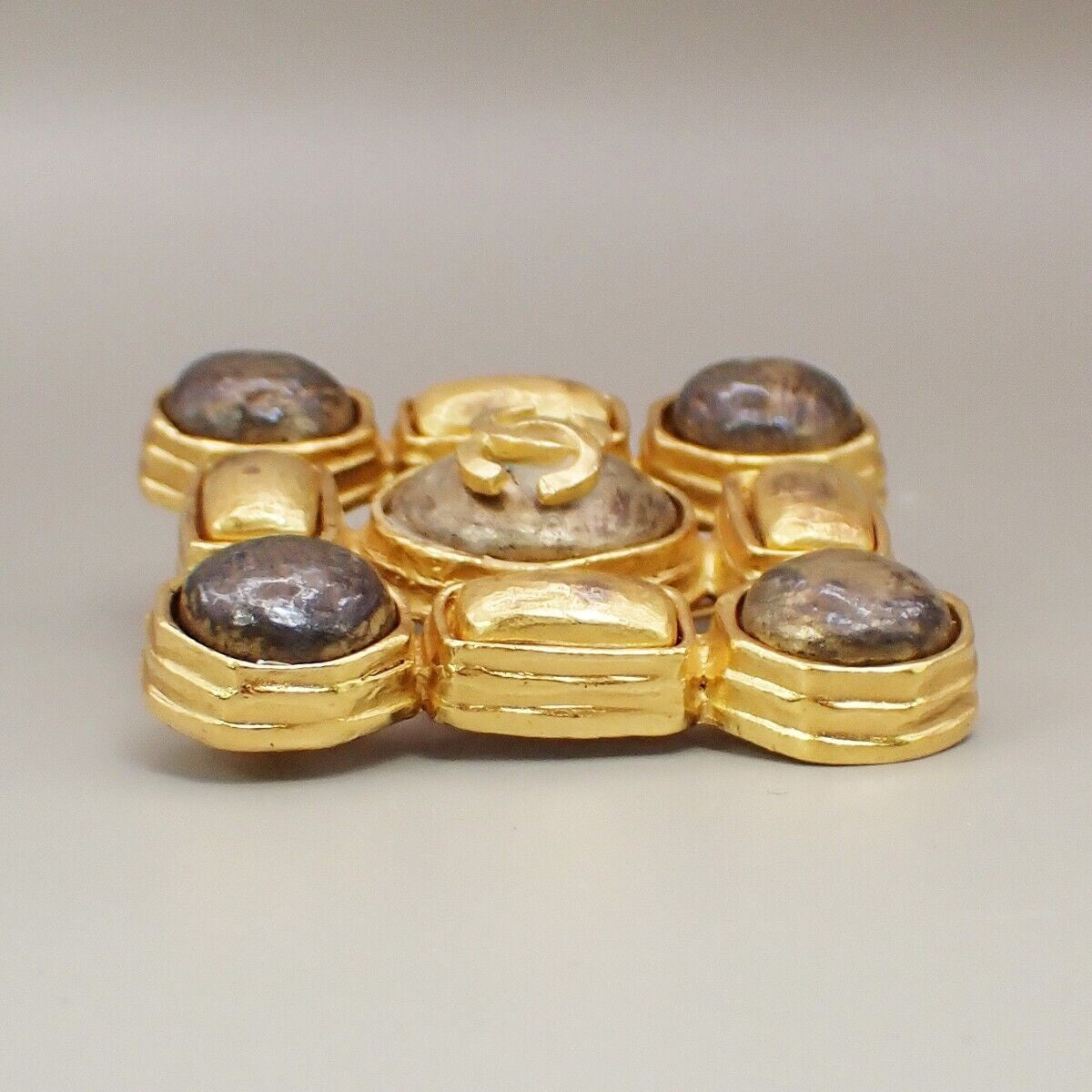 CHANEL CC Logo Pin Brooch 97A Square Gold France Vintage Accessory 93RK083