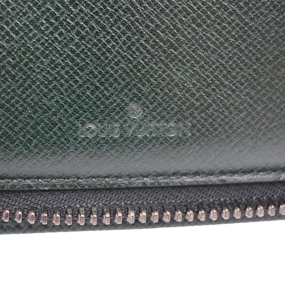 LOUIS VUITTON Travel Case Long Bifold Wallet Taiga Leather Epicea Green 63GA195