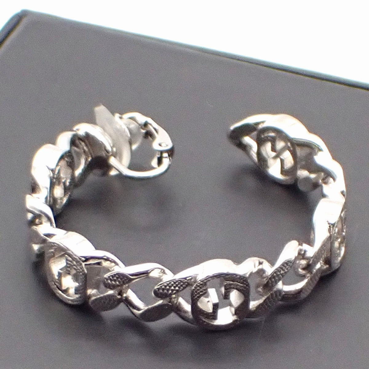 GUCCI Interlocking G Logo Single Earring Clip on Silver Accessory Italy 05RL696